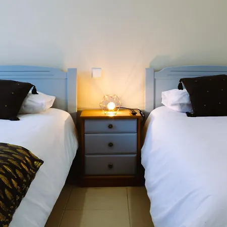 Cova De Lobo Guest house *
